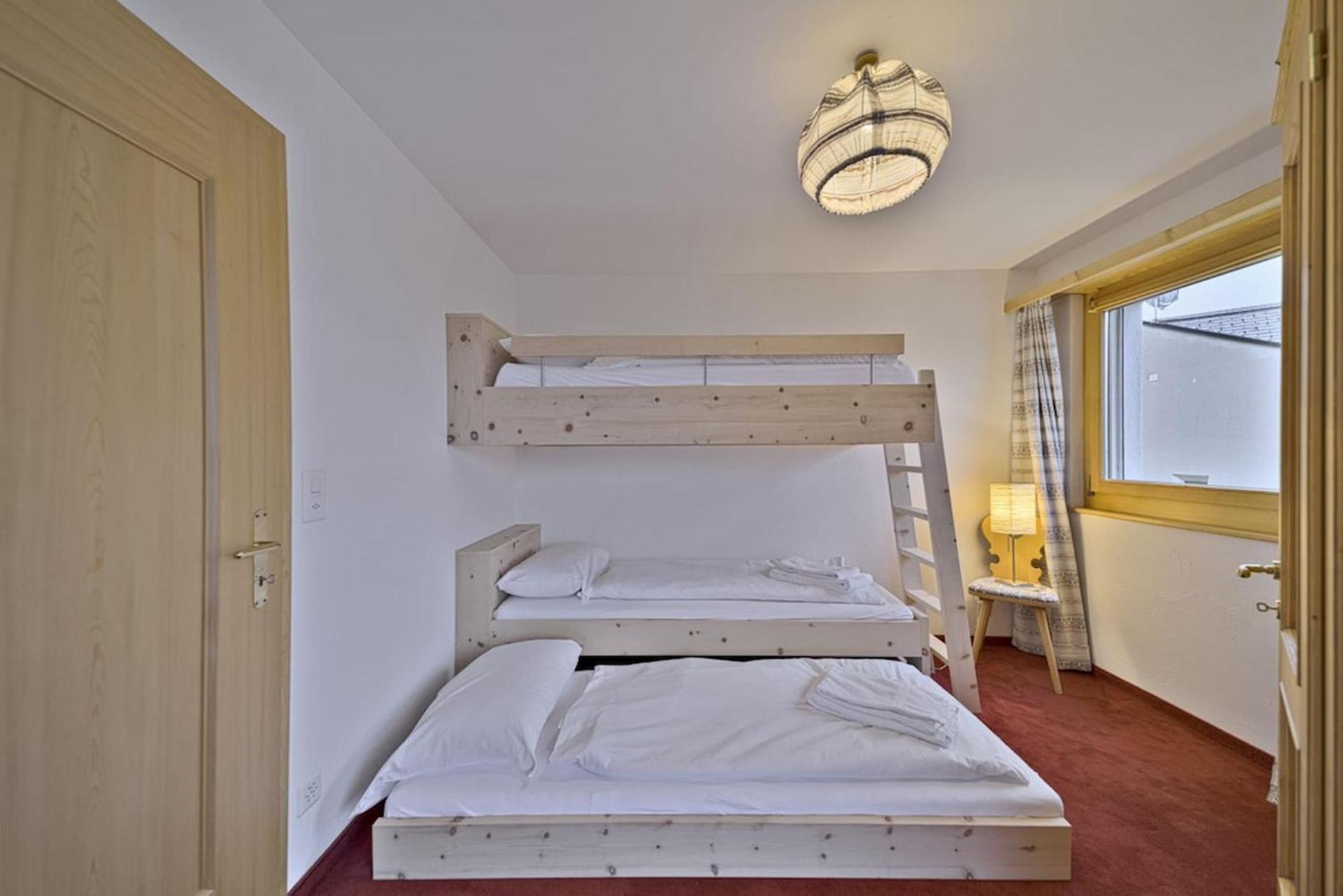 Chesa San Peider - Pontresina Appartement Buitenkant foto